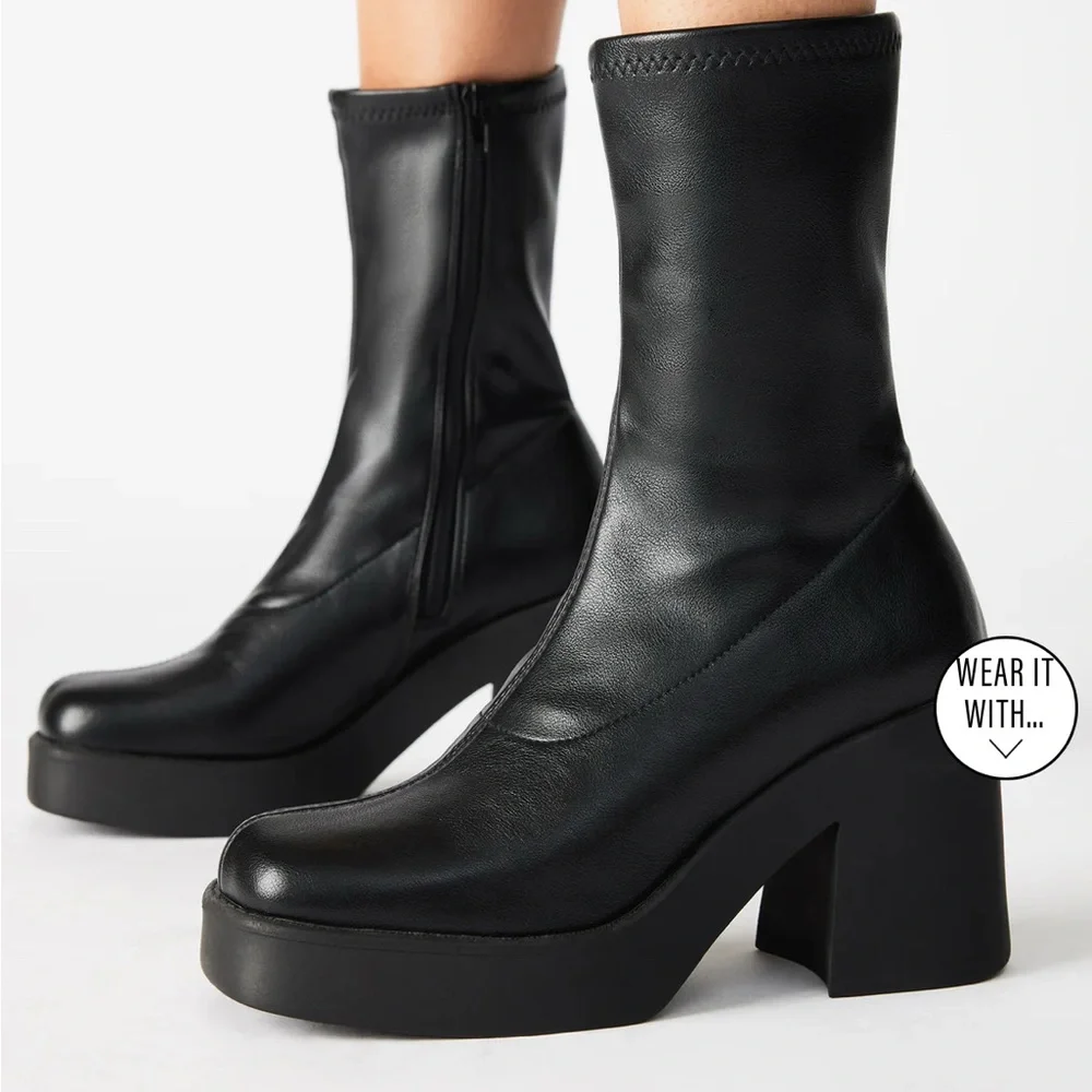 Steve Madden Black Heeled Boots - Picture 5 of 5
